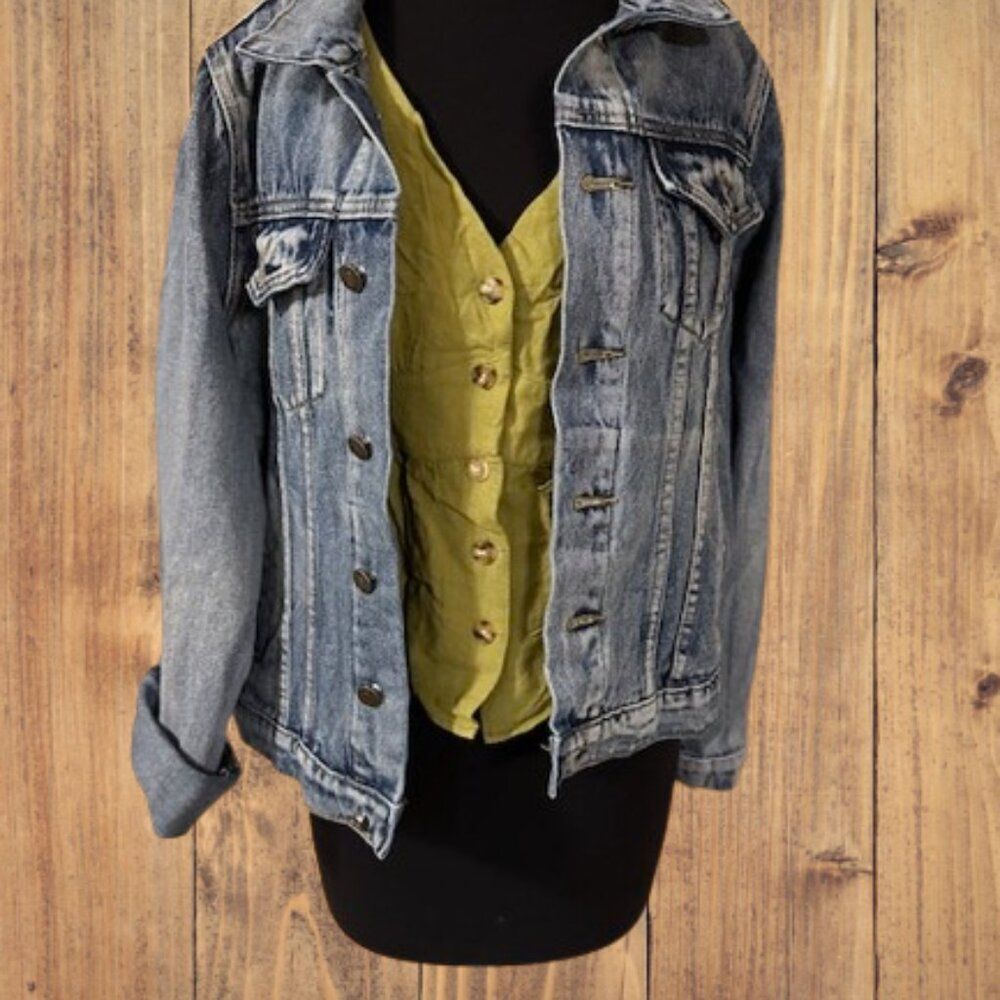 Jean Jacket with Removable Fur Collar  4148  Size 0X  NWT Boutique